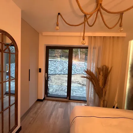Holiday home W Szczerym Lesie - Z Sauna I Jacuzzi W Lesie Nad Jeziorem Mucharskim Dabrowka (Wadowice)
