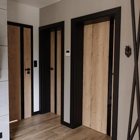 Prázdninový dům W Szczerym Lesie - Z Sauna I Jacuzzi W Lesie Nad Jeziorem Mucharskim *