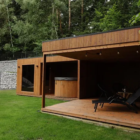 W Szczerym Lesie - Z Sauna I Jacuzzi W Lesie Nad Jeziorem Mucharskim Tatil Evi Dabrowka (Wadowice)