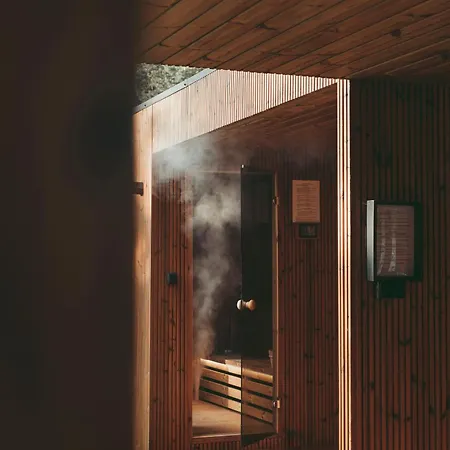 W Szczerym Lesie - Z Sauna I Jacuzzi W Lesie Nad Jeziorem Mucharskim بيت للعطل Dabrowka (Wadowice)
