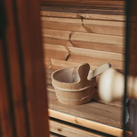 W Szczerym Lesie - Z Sauna I Jacuzzi W Lesie Nad Jeziorem Mucharskim