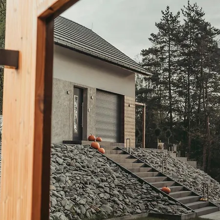 W Szczerym Lesie - Z Sauna I Jacuzzi W Lesie Nad Jeziorem Mucharskim Holiday home *